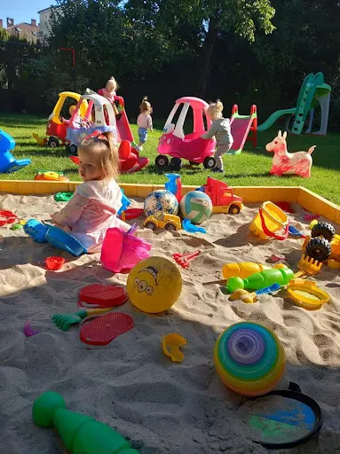 Żłobek /Klub Malucha "Radosna Kraina"